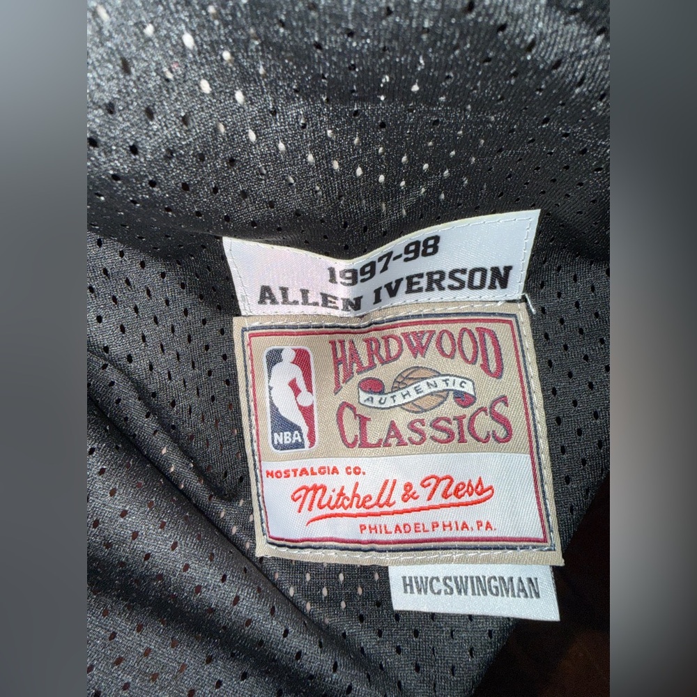 Mitchell & Ness Allen Iverson 97-98 Sixers #3 Basketball Jersey Authentic- NWT - Picture 6 of 6